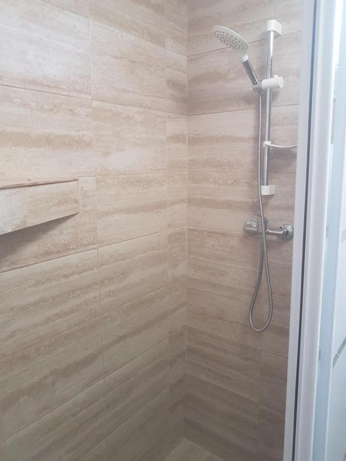 Lara Guest House Sfantu Gheorghe  Ngoại thất bức ảnh