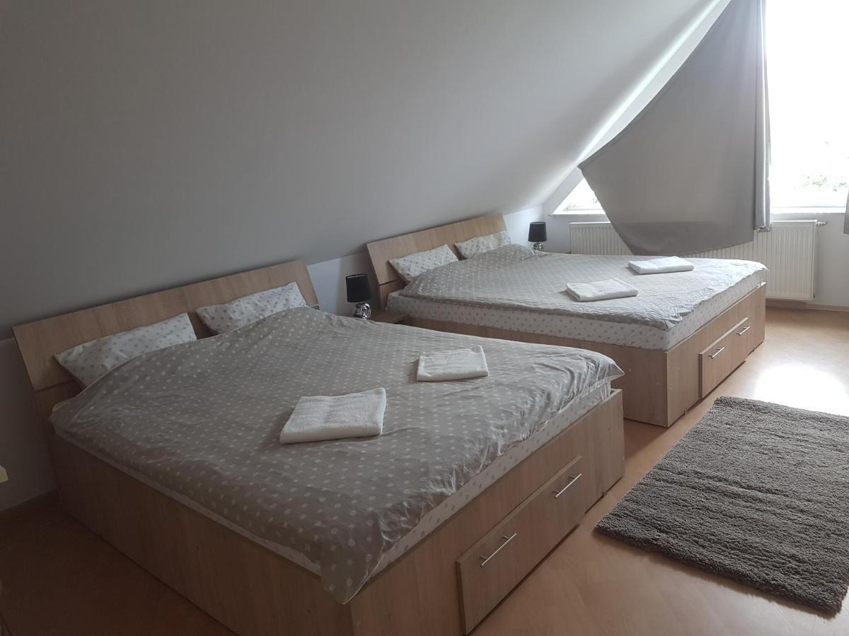 Lara Guest House Sfantu Gheorghe  Ngoại thất bức ảnh