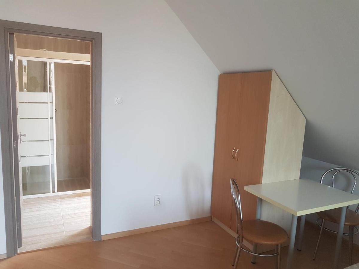Lara Guest House Sfantu Gheorghe  Ngoại thất bức ảnh
