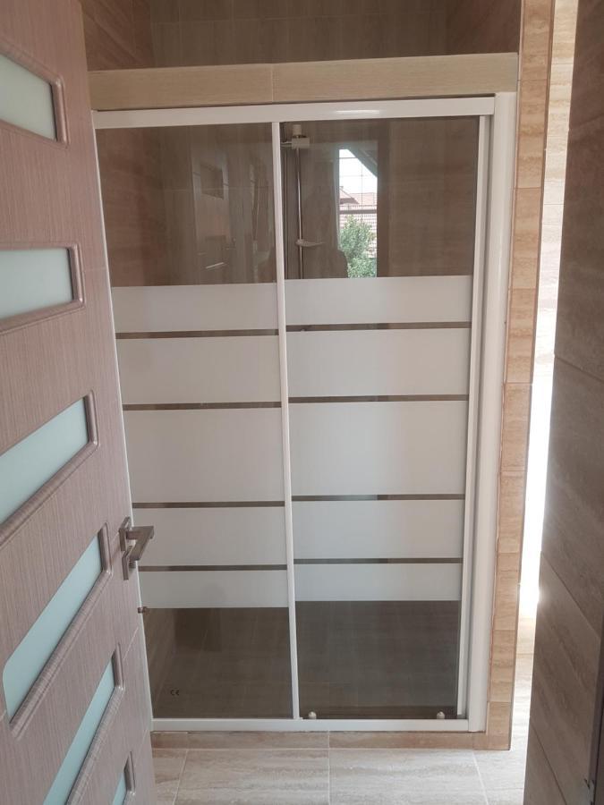 Lara Guest House Sfantu Gheorghe  Ngoại thất bức ảnh